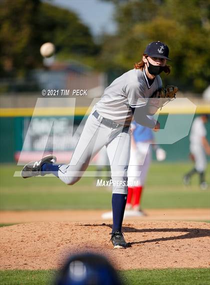 Thumbnail 1 in Newport Harbor @ Los Alamitos photogallery.