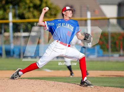 Thumbnail 1 in Newport Harbor @ Los Alamitos photogallery.