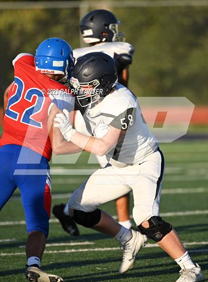 Thumbnail 3 in Hays @ Boerne-Champion photogallery.
