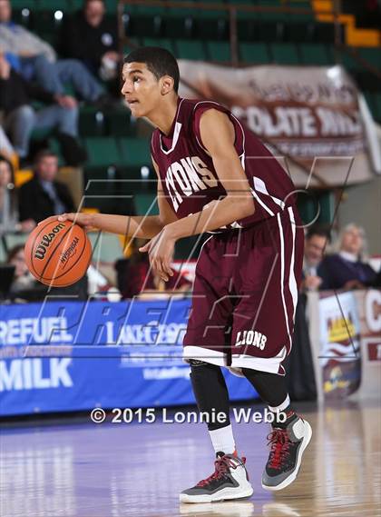 Thumbnail 2 in Lyons vs Waterville (NYSPHSAA Class C Semifinal) photogallery.