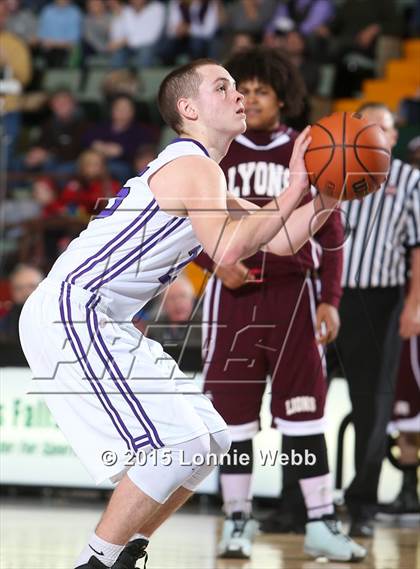 Thumbnail 2 in Lyons vs Waterville (NYSPHSAA Class C Semifinal) photogallery.