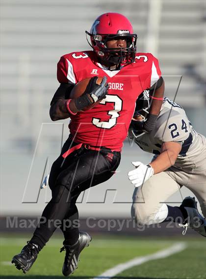 Thumbnail 1 in Lone Star vs. Kilgore (UIL 3A Region II Regional Semifinal) photogallery.