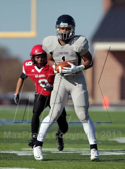 Thumbnail 2 in Lone Star vs. Kilgore (UIL 3A Region II Regional Semifinal) photogallery.