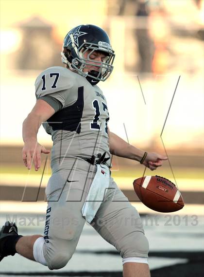 Thumbnail 3 in Lone Star vs. Kilgore (UIL 3A Region II Regional Semifinal) photogallery.
