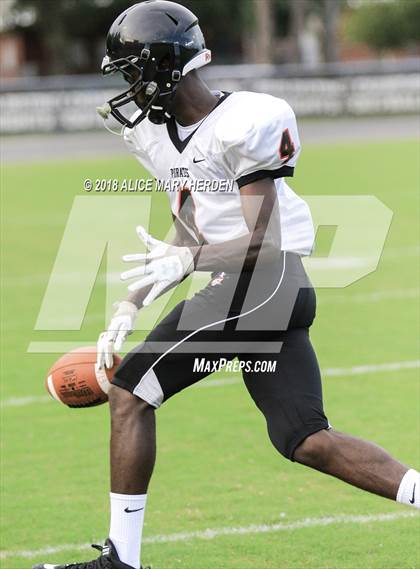 Thumbnail 3 in River Ridge vs Pasco (Preseason Game) photogallery.