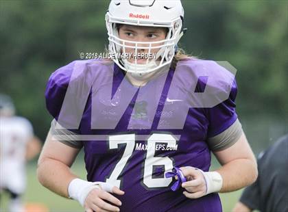 Thumbnail 1 in River Ridge vs Pasco (Preseason Game) photogallery.