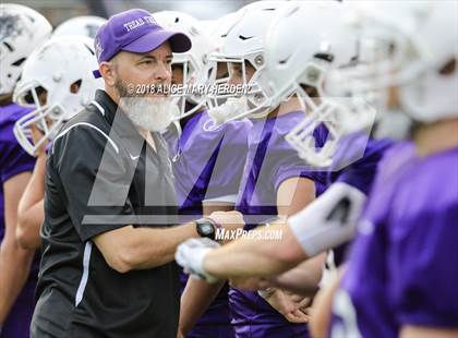 Thumbnail 2 in River Ridge vs Pasco (Preseason Game) photogallery.