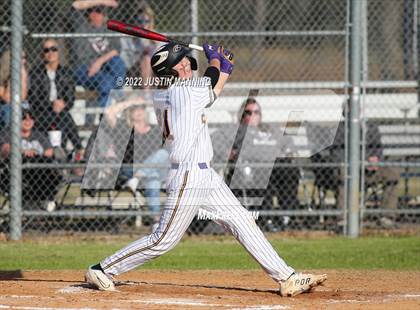 Thumbnail 1 in Fountain Lake @ Bauxite photogallery.