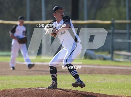 Thumbnail 1 in Fountain Lake @ Bauxite photogallery.