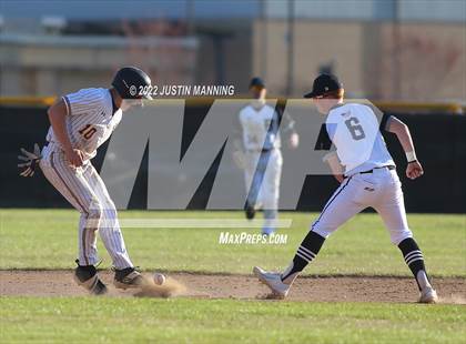 Thumbnail 2 in Fountain Lake @ Bauxite photogallery.