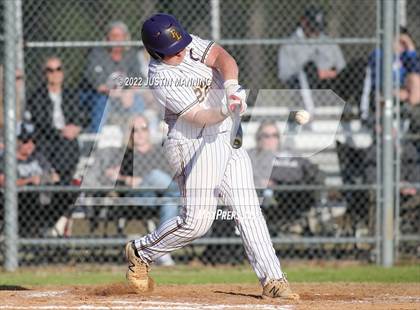 Thumbnail 2 in Fountain Lake @ Bauxite photogallery.