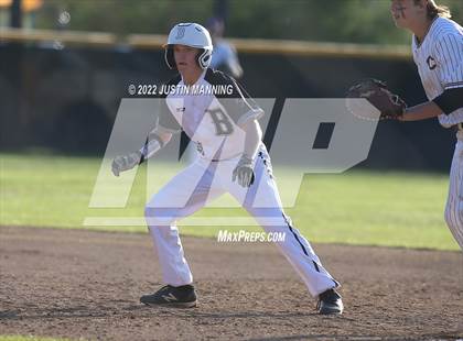 Thumbnail 2 in Fountain Lake @ Bauxite photogallery.