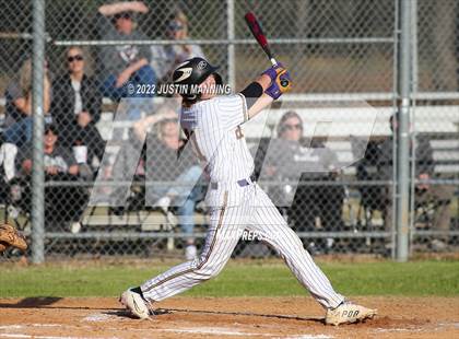 Thumbnail 3 in Fountain Lake @ Bauxite photogallery.