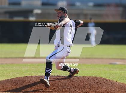 Thumbnail 3 in Fountain Lake @ Bauxite photogallery.