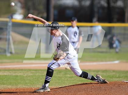 Thumbnail 3 in Fountain Lake @ Bauxite photogallery.
