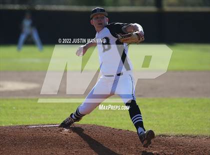 Thumbnail 3 in Fountain Lake @ Bauxite photogallery.