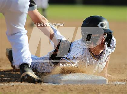 Thumbnail 3 in Fountain Lake @ Bauxite photogallery.