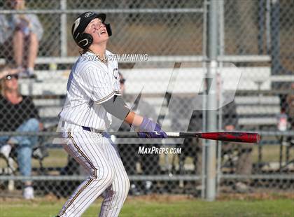 Thumbnail 2 in Fountain Lake @ Bauxite photogallery.