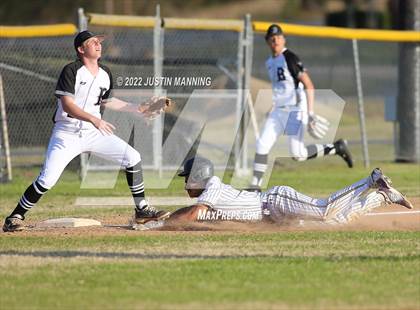 Thumbnail 2 in Fountain Lake @ Bauxite photogallery.