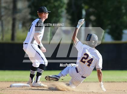 Thumbnail 1 in Fountain Lake @ Bauxite photogallery.
