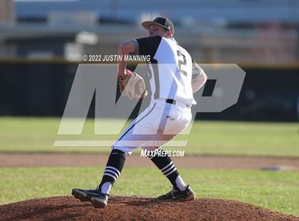 Thumbnail 2 in Fountain Lake @ Bauxite photogallery.