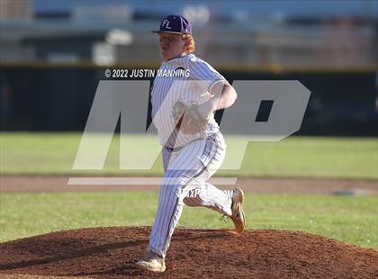 Thumbnail 2 in Fountain Lake @ Bauxite photogallery.