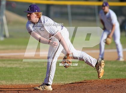 Thumbnail 1 in Fountain Lake @ Bauxite photogallery.