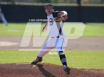 Thumbnail 2 in Fountain Lake @ Bauxite photogallery.