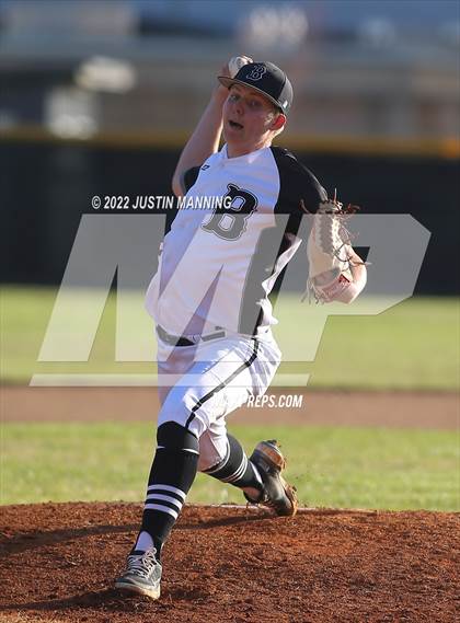 Thumbnail 3 in Fountain Lake @ Bauxite photogallery.