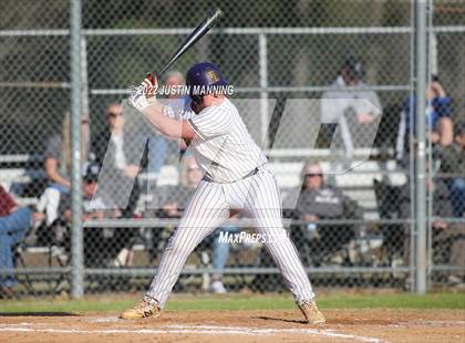Thumbnail 1 in Fountain Lake @ Bauxite photogallery.