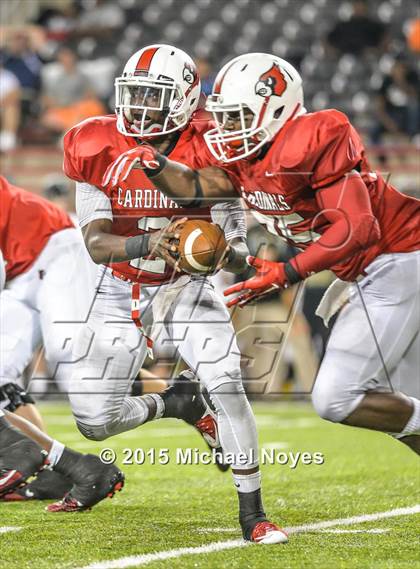 Thumbnail 1 in Warren Central vs. Colerain (Skyline Crosstown Showdown) photogallery.