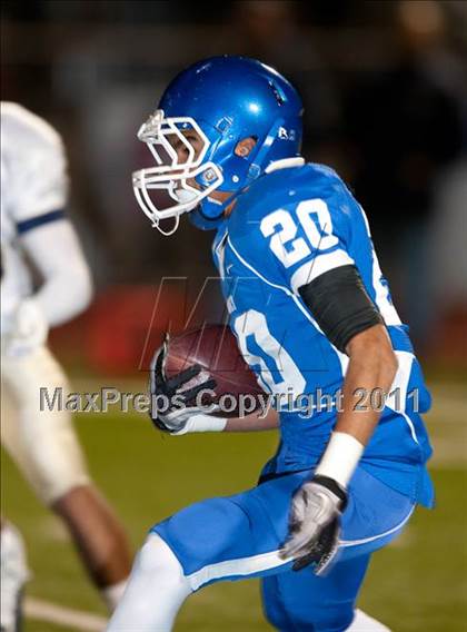 Thumbnail 3 in Norco vs. Vista Murrieta (CIF SS Playoffs) photogallery.