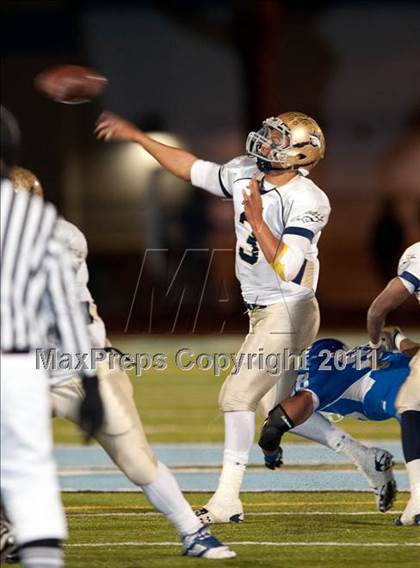 Thumbnail 2 in Norco vs. Vista Murrieta (CIF SS Playoffs) photogallery.