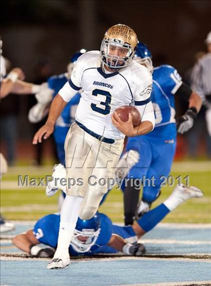 Thumbnail 2 in Norco vs. Vista Murrieta (CIF SS Playoffs) photogallery.