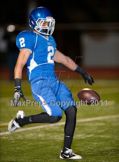 Thumbnail 3 in Norco vs. Vista Murrieta (CIF SS Playoffs) photogallery.