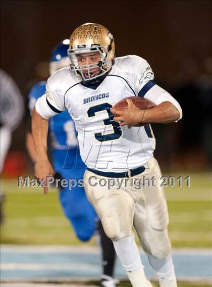 Thumbnail 3 in Norco vs. Vista Murrieta (CIF SS Playoffs) photogallery.