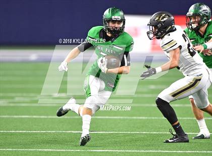 Thumbnail 1 in Iowa Park vs. Pleasant Grove (UIL 4A Division 2 Semifinal) photogallery.