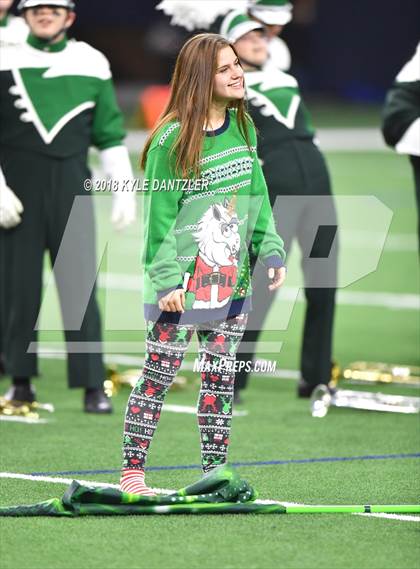 Thumbnail 1 in Iowa Park vs. Pleasant Grove (UIL 4A Division 2 Semifinal) photogallery.