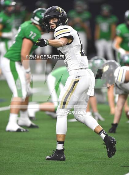 Thumbnail 1 in Iowa Park vs. Pleasant Grove (UIL 4A Division 2 Semifinal) photogallery.
