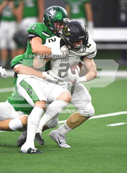 Thumbnail 1 in Iowa Park vs. Pleasant Grove (UIL 4A Division 2 Semifinal) photogallery.