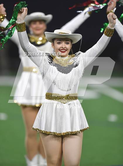 Thumbnail 1 in Iowa Park vs. Pleasant Grove (UIL 4A Division 2 Semifinal) photogallery.