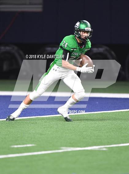 Thumbnail 1 in Iowa Park vs. Pleasant Grove (UIL 4A Division 2 Semifinal) photogallery.