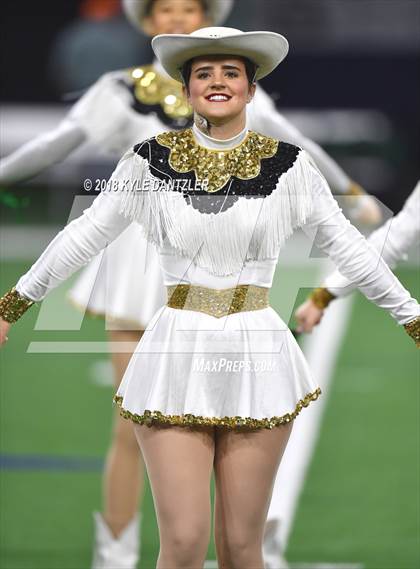 Thumbnail 2 in Iowa Park vs. Pleasant Grove (UIL 4A Division 2 Semifinal) photogallery.