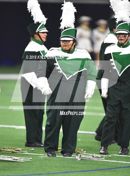 Thumbnail 3 in Iowa Park vs. Pleasant Grove (UIL 4A Division 2 Semifinal) photogallery.