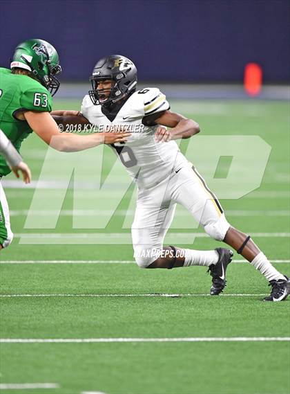 Thumbnail 2 in Iowa Park vs. Pleasant Grove (UIL 4A Division 2 Semifinal) photogallery.