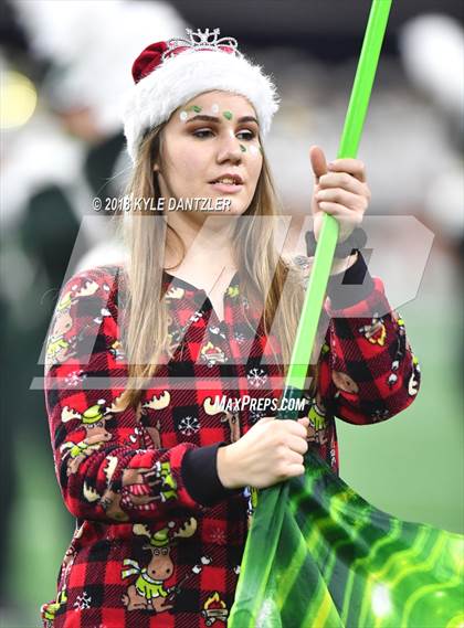 Thumbnail 1 in Iowa Park vs. Pleasant Grove (UIL 4A Division 2 Semifinal) photogallery.