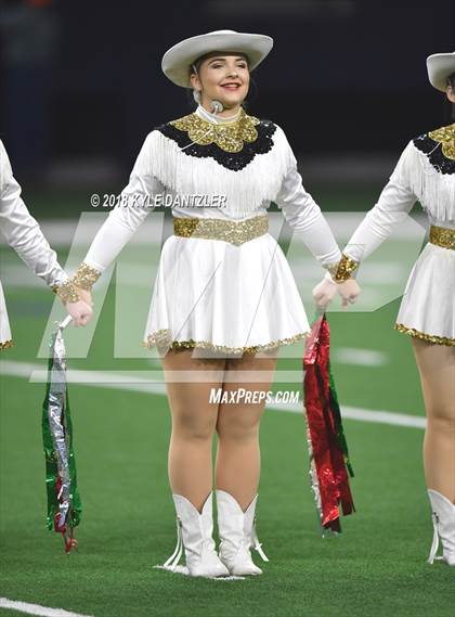 Thumbnail 1 in Iowa Park vs. Pleasant Grove (UIL 4A Division 2 Semifinal) photogallery.