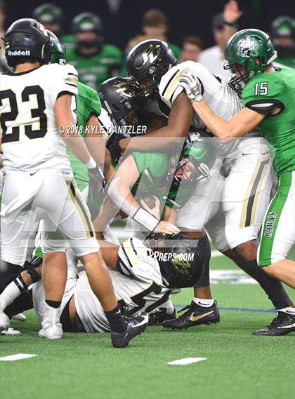 Thumbnail 1 in Iowa Park vs. Pleasant Grove (UIL 4A Division 2 Semifinal) photogallery.