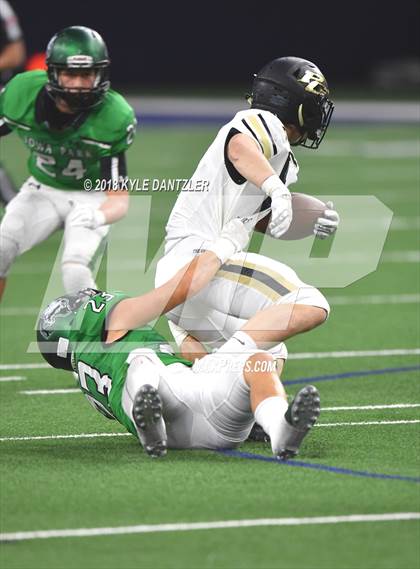 Thumbnail 1 in Iowa Park vs. Pleasant Grove (UIL 4A Division 2 Semifinal) photogallery.