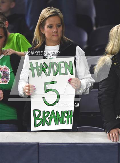 Thumbnail 3 in Iowa Park vs. Pleasant Grove (UIL 4A Division 2 Semifinal) photogallery.